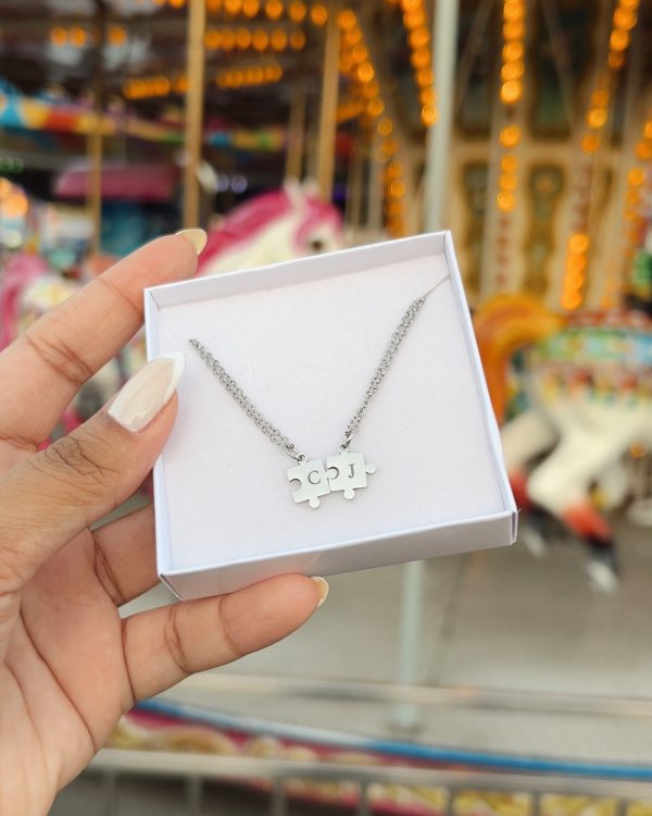 Colar Duplo Quebra Cabeça Iniciais Mini Personalizado em Aço Inoxidável - Imagem 2